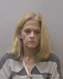 Mugshot of LESLIE BROOKE FLOYD