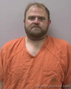 Mugshot of TRAVIS HARVARD LLOYD