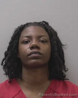 Mugshot of DARIA SHALANA DAVIS