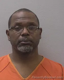 Mugshot of DARRELL DEVON HUNTER booked in Lexington County, South Carolina on April 21, 2026