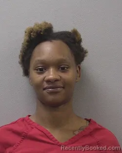 Mugshot of Alaysia Lanice Veal booked in Lexington County, South Carolina on September 18, 2026