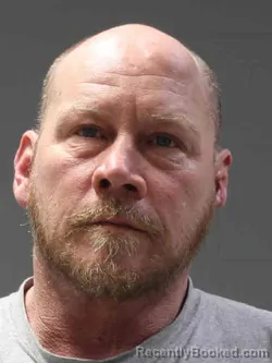 Mugshot of CLIFFORD GEORGE PETERSON