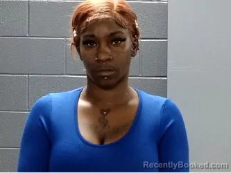 Mugshot of SYMORA SYMONE REAVES
