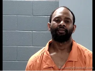 Mugshot of SHAIQUAN RAMAAL FOXWORTH booked in Marion County, South Carolina on April 21, 2026