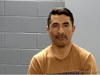 Mugshot of JOSE CRUZ MENDEZ MORALES