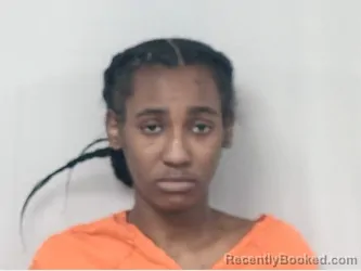 Mugshot of EVONY JANYSIA ROBINSON booked in Marion County, South Carolina on May 12, 2026