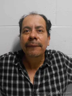 Mugshot of MANUEL ALVARO URIZAR-PEREZ booked in Henry County, Iowa on April 5, 2026