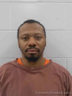Mugshot of RONTAVIUS ROBERT FARMER