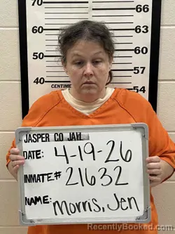 Mugshot of JENNIFER NICOLE MORRIS booked in Jasper County, Iowa on April 19, 2026