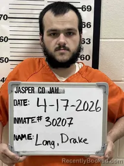 Mugshot of DRAKE OWEN LONG booked in Jasper County, Iowa on April 17, 2026
