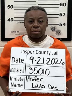 Mugshot of Lolita Dee Syntyke Phifer booked in Jasper County, Iowa on September 20, 2026