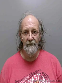 Mugshot of CHARLES DEWAYNE HENRY booked in Lee County, Iowa on May 6, 2026