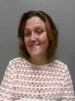 Mugshot of ALEXIS MARIE BRAY booked in Lee County, Iowa on July 25, 2026