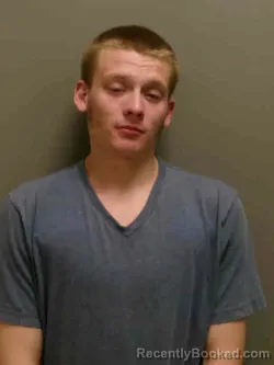 Mugshot of GAVIN BOWEN FLETCHALL booked in Lee County, Iowa on April 23, 2026