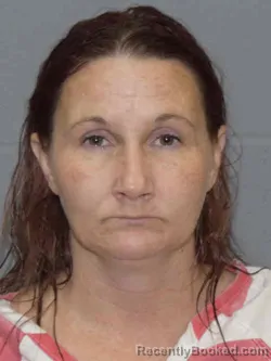 Mugshot of HILDA DAWN HOPPER booked in MIlls County, Iowa on April 3, 2026