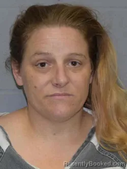 Mugshot of DANIELLA JANE SHARP booked in MIlls County, Iowa on April 16, 2026