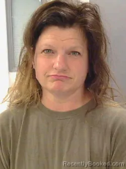 Mugshot of Lindsey Anne White booked in Muscatine County, Iowa on September 30, 2026