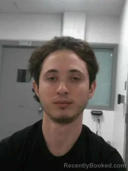 Mugshot of MAX QUINONES-HERRERA