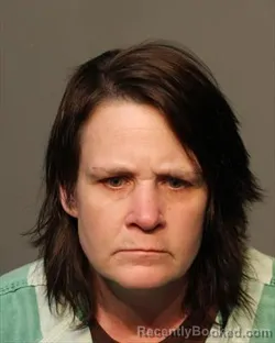 Mugshot of LAURA JEANNE HART