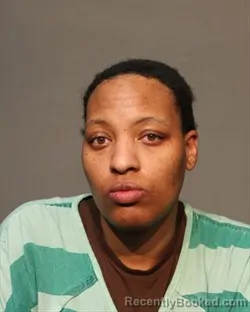 Mugshot of SHAWNA AUNICE NISHAE REEVES
