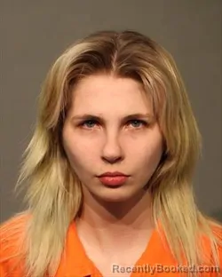 Mugshot of KAYLA MARIE CHILTON