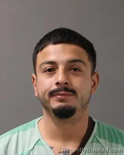 Mugshot of SAUL FLORES GALVEZ