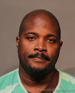 Mugshot of DONNELL LERAE VAUGHN