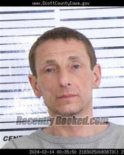 Mugshot of TONY MARION ALBERSON booked in Scott County, Iowa on April 28, 2026