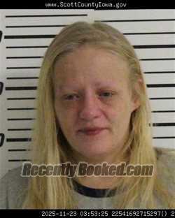 Mugshot of MELISSA NADINE MADDEN