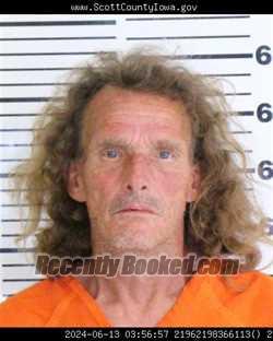 Mugshot of RONALD LEROY SNIPES