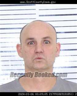 Mugshot of HEATH ADAM WOODS