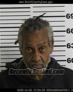 Mugshot of ULMER EARL ELLIS booked in Scott County, Iowa on May 5, 2026