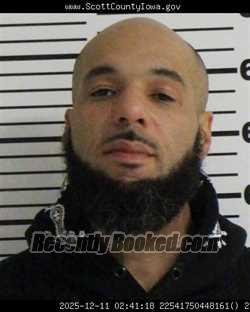 Mugshot of TRAVIS LEE CROTTS