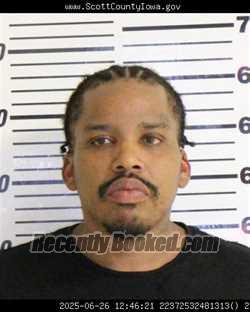 Mugshot of CIRGEO DUPREE MCGOWAN booked in Scott County, Iowa on April 4, 2026