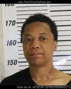 Mugshot of DARNAE MECHELLE HOWARD booked in Scott County, Iowa on June 24, 2026