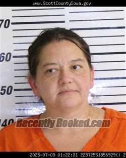 Mugshot of JENNIFER LYNN DIETZ