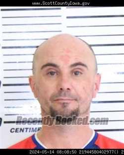 Mugshot of KOREY MICHAEL REYNOLDS