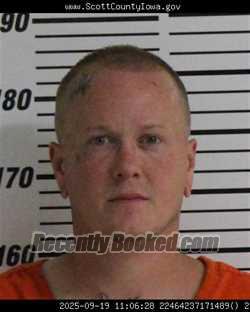 Mugshot of NOAH Y ALLEN