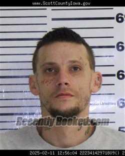 Mugshot of JONATHON MICHAEL ELLIOTT