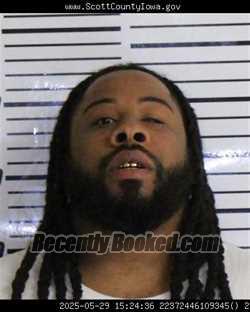 Mugshot of DARSHAWN LARON WRIGHT