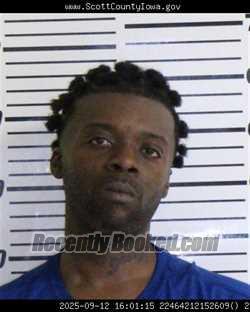 Mugshot of DEVONTE ANTHONY TRACY