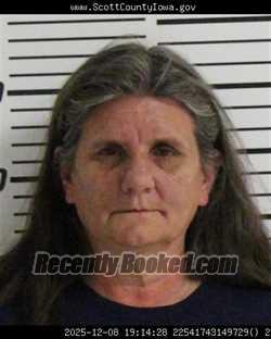 Mugshot of PEGGY ANN CHANDLER