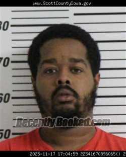 Mugshot of ODELL LEON BENJAMI MCCALL booked in Scott County, Iowa on April 16, 2026