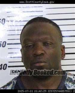 Mugshot of DARNELL ROBERT BONNER booked in Scott County, Iowa on May 13, 2026
