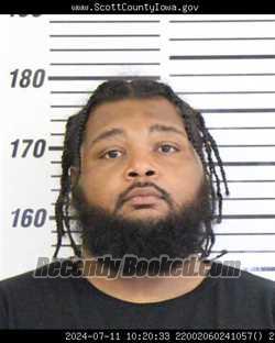 Mugshot of ANTARIO TRASHAWN MCGEE booked in Scott County, Iowa on May 8, 2026