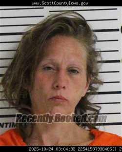 Mugshot of NICOLE MARIE HOOVER
