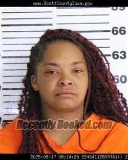 Mugshot of SHAVANIQUA DANE HOWARD-ROGERS