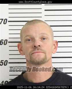 Mugshot of JASON EDWARD SOUTHERLAND