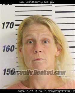 Mugshot of JUDITH EILEEN HENRY