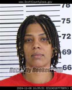 Mugshot of LASHANDA RASHEENA BURCH